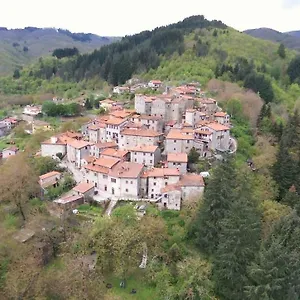 Bed & Breakfast Casa Carda Di Lai Loretta, Castel Focognano